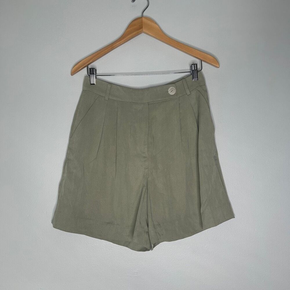 & Other Stories Pleated High-Waist Shorts Sage Green Size 4